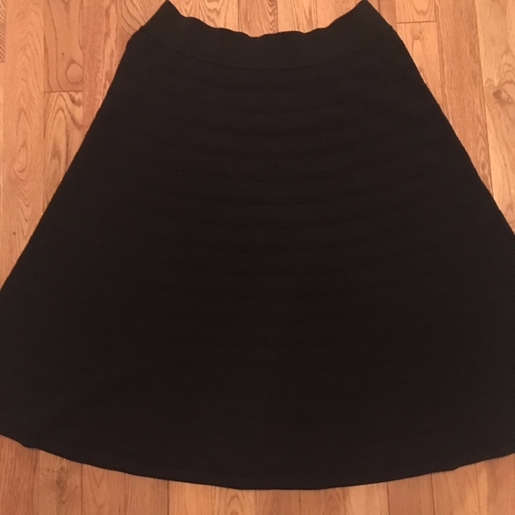 Calvin Klein A-Line skirt - Picture 4 of 7